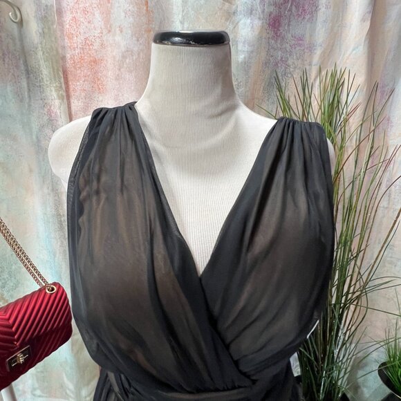 NEW📌Combine Classic Black & Rich Gold Accents = Dress for a Variety of Occasion - Picture 3 of 15